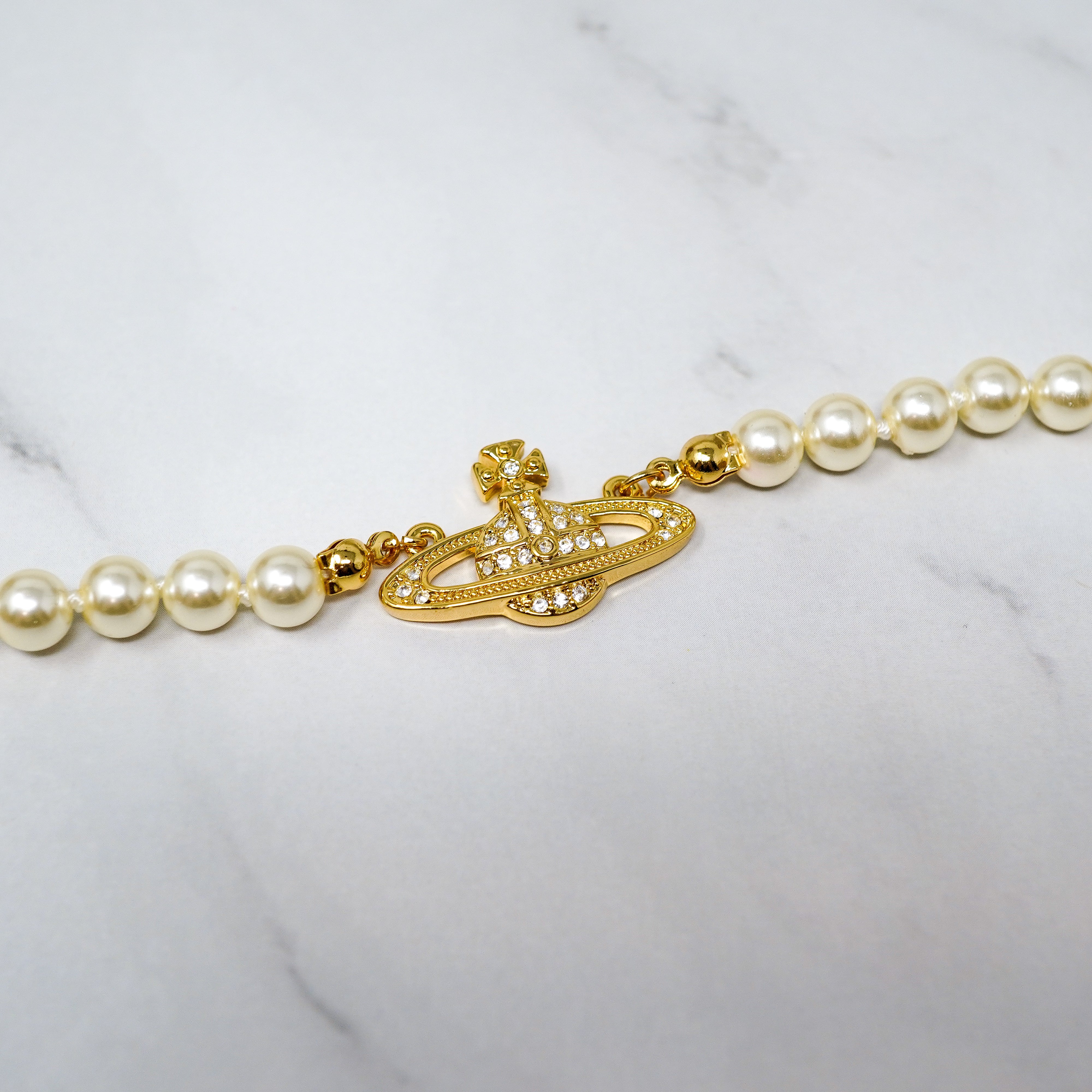 Gold Single Row Pearl Choker Necklace